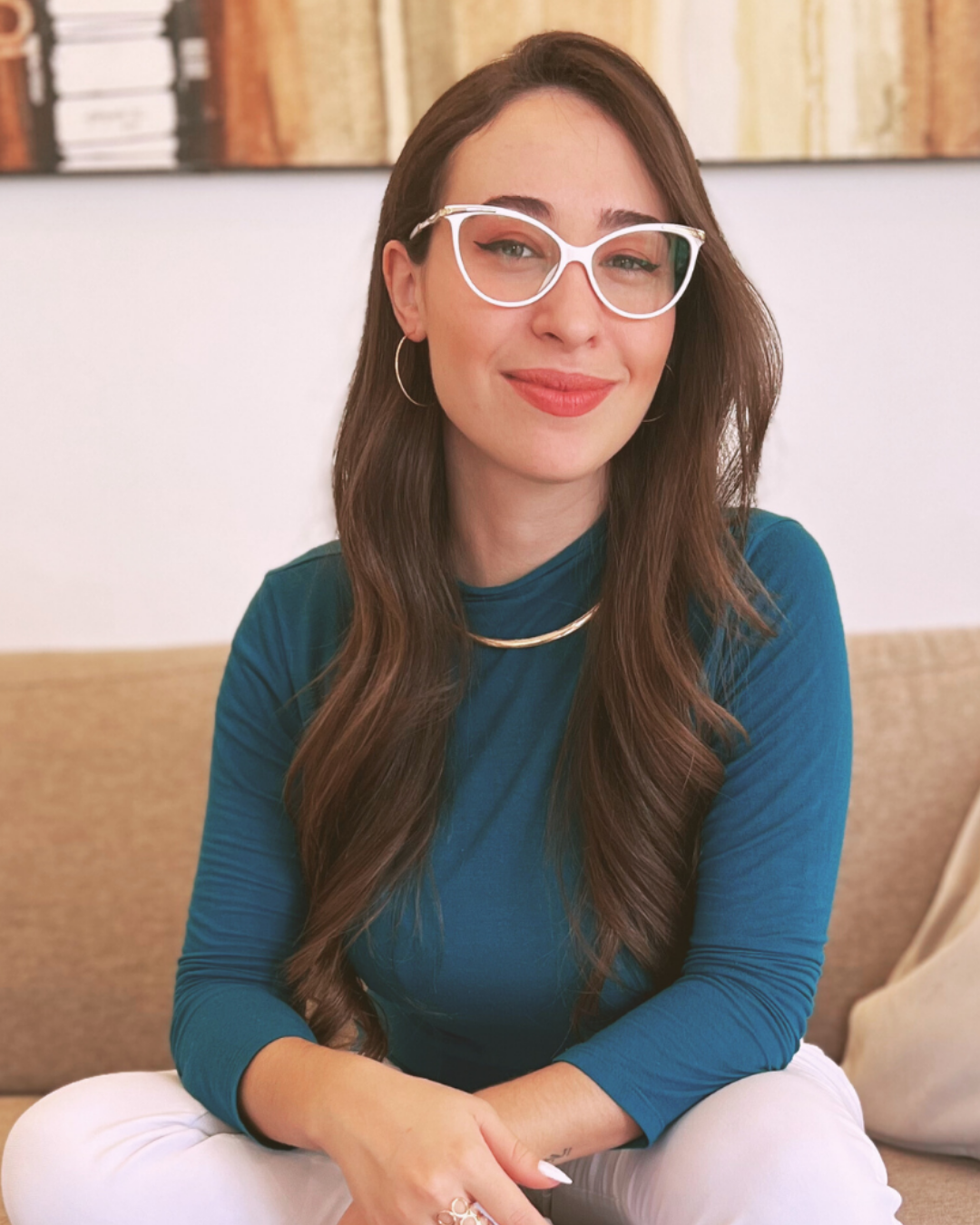 Retrato de Luana Vieira, psicóloga fundadora da Clínica Ser Meraki